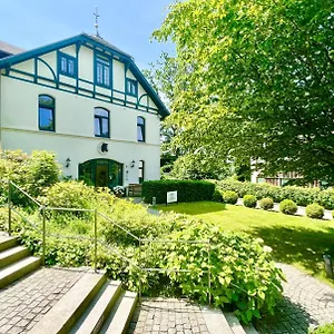 https://das-elbcottage-remise-am-sullberg-boarding-house.hamburg-hotels-de.com